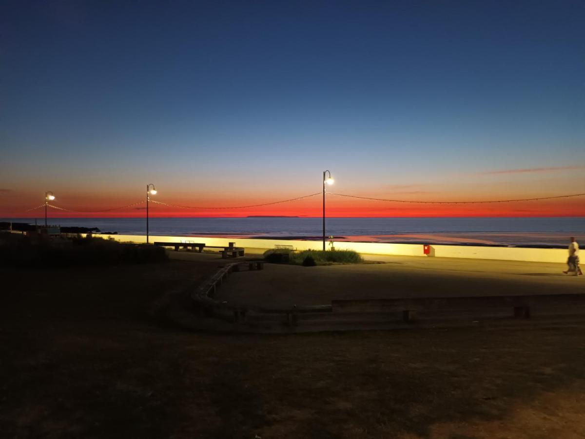 Contemporary One Bed Studio. Sea Views And Parking Westward Ho! (Devon) Exterior foto
