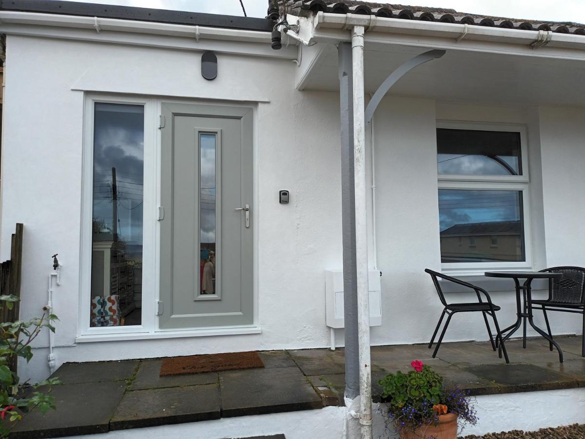 Contemporary One Bed Studio. Sea Views And Parking Westward Ho! (Devon) Exterior foto